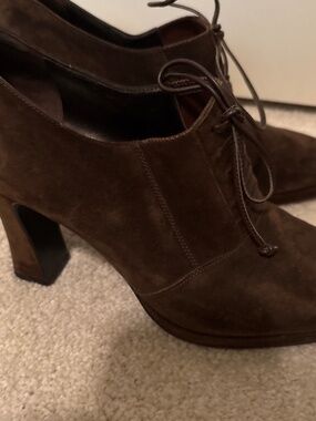 Ferragamo olive green booties sz 7